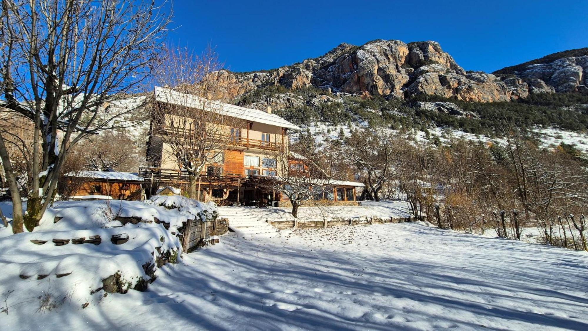 Hotel Restaurant Gites Les 5 Saisons Freissinieres Екстер'єр фото